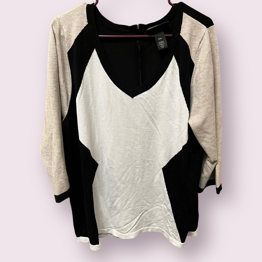 Lane Bryant, V-Neck Colorblock 3/4 Zipper-back Sweater, Tan/Black, Size 18/20
